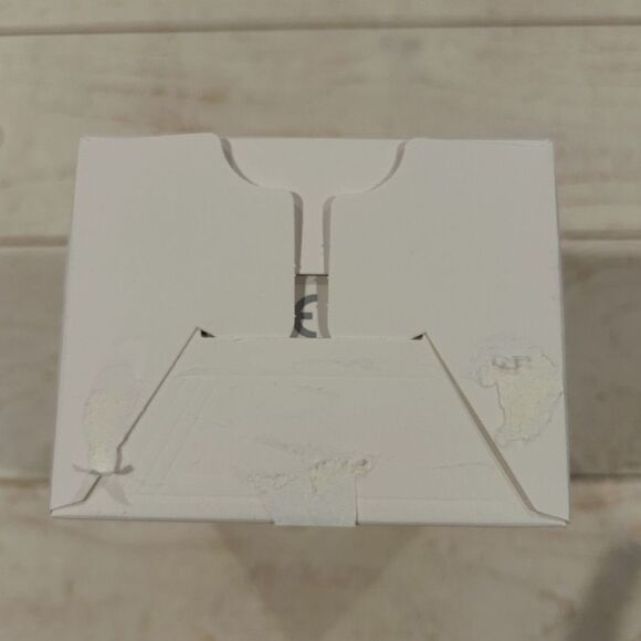 Big Into Energy Luck Labubu - Picture 8 of 8